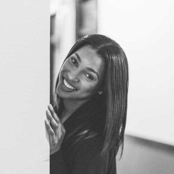 Meet your Posher, Simone - Picture 1 of 1